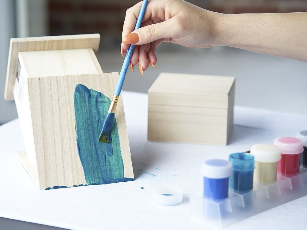 katch painting bird house